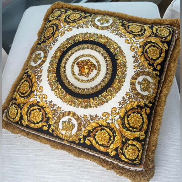 Versace Pillow - Picture 9 of 17